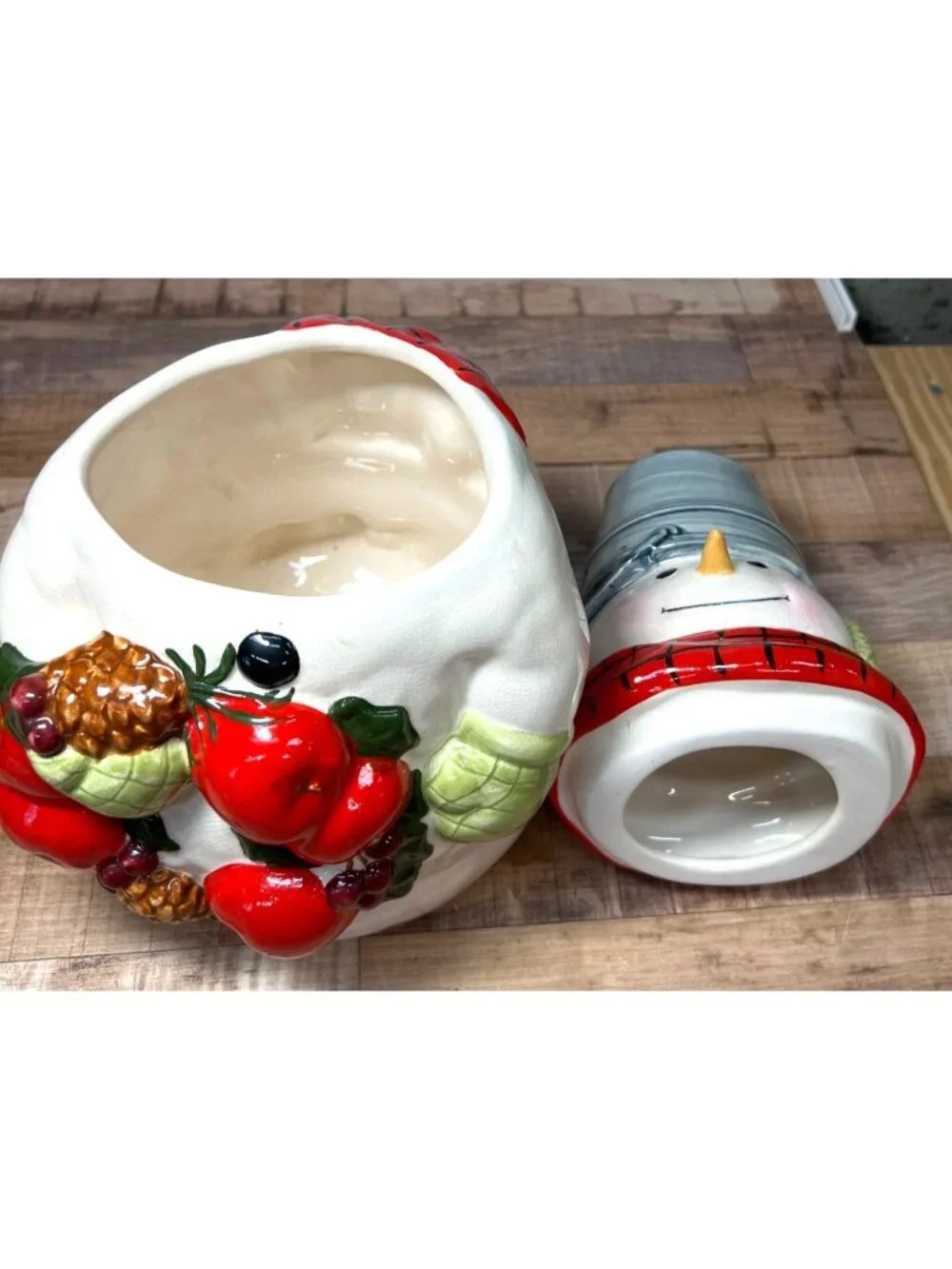 Hallmark Snowman Holiday Cookie Jar Ceramic Metal Bucket Hat Large